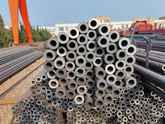 兴和16Mn小口径无缝钢管